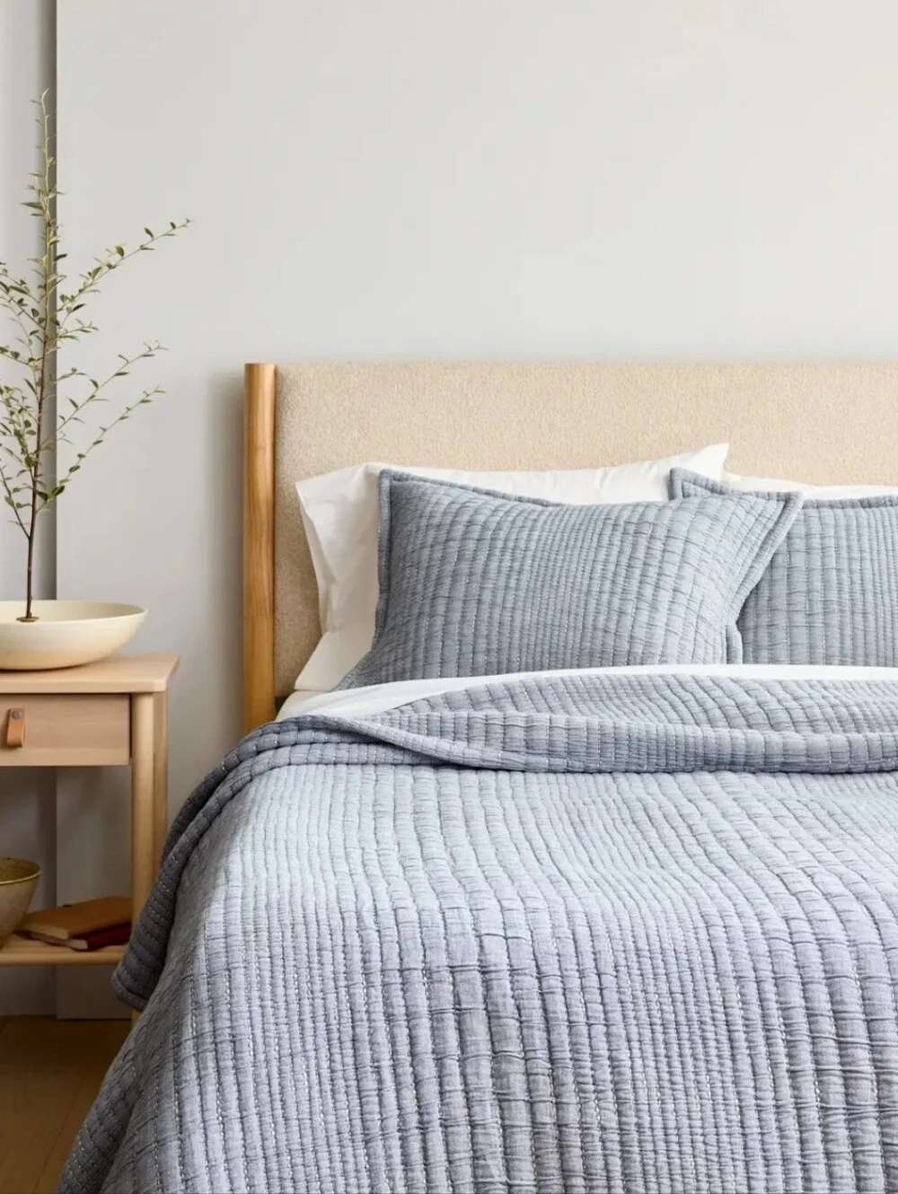 Quince Organic Cotton Channel Stitch Coverlet Quilt King Blue EUC
